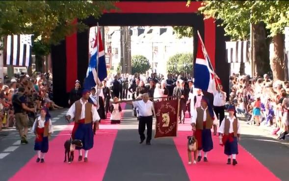 Le bagad Quic-en-Groigne à St-Malo - Festival interceltique