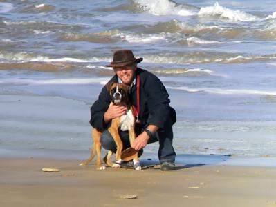 Lakota et son maître à la mer